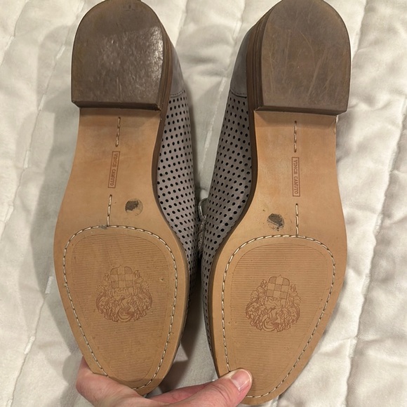 Vince Comuto Light Gray Perforated Loafers- sz 8 - Picture 7 of 7